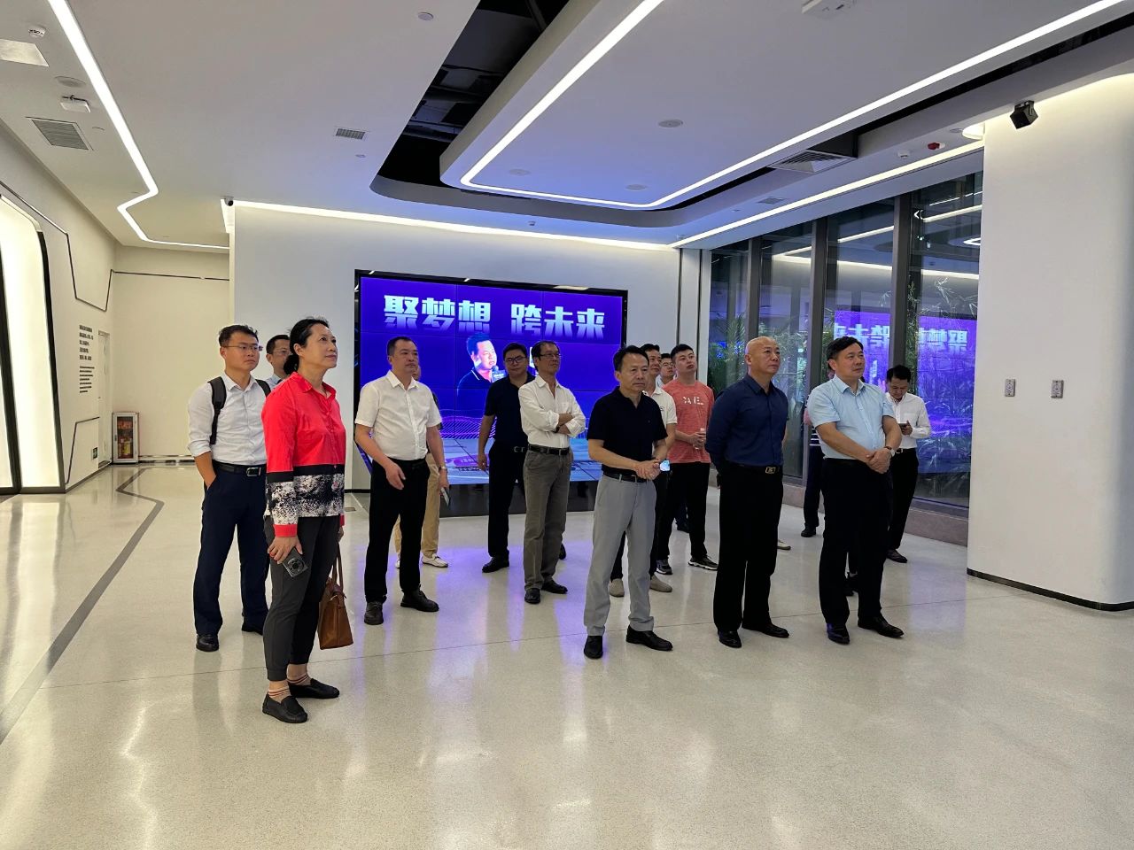 一汽解放与我会共谋绿色物流新篇章